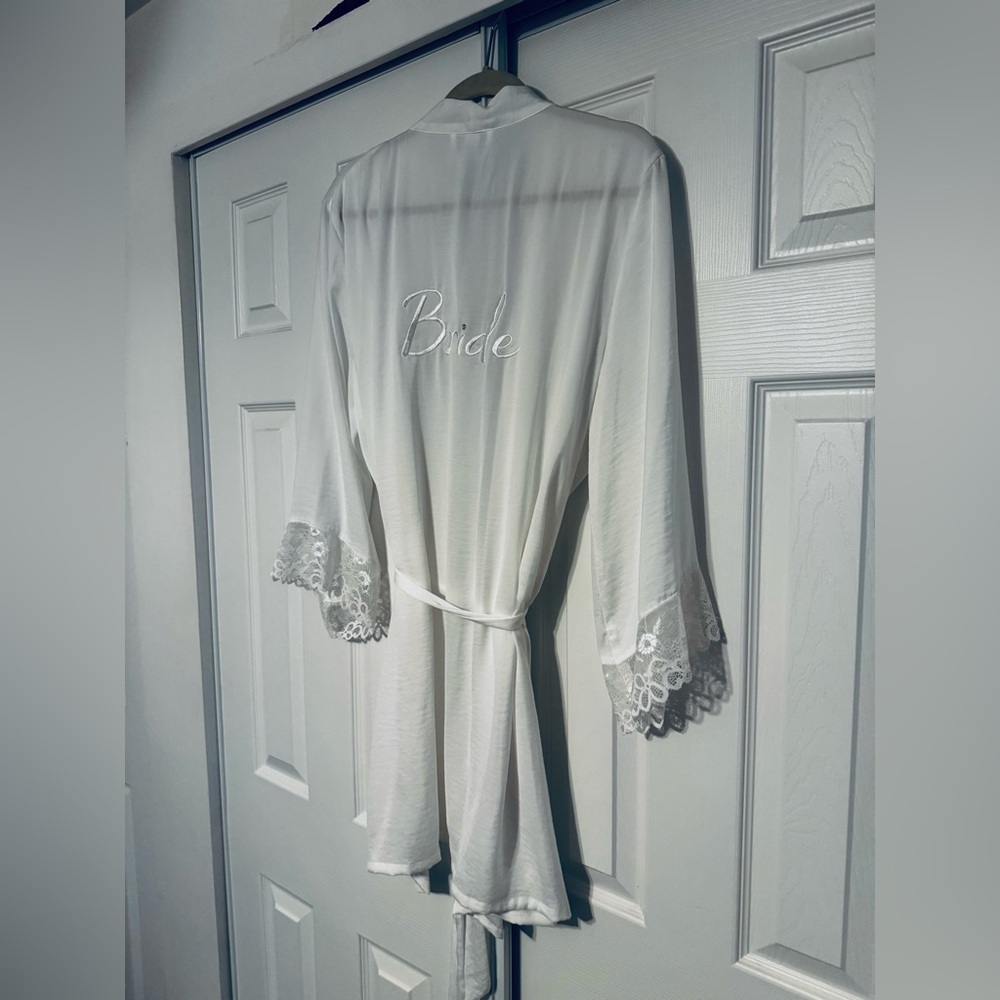 Secret Treasures BRIDE White Lace Trim Robe